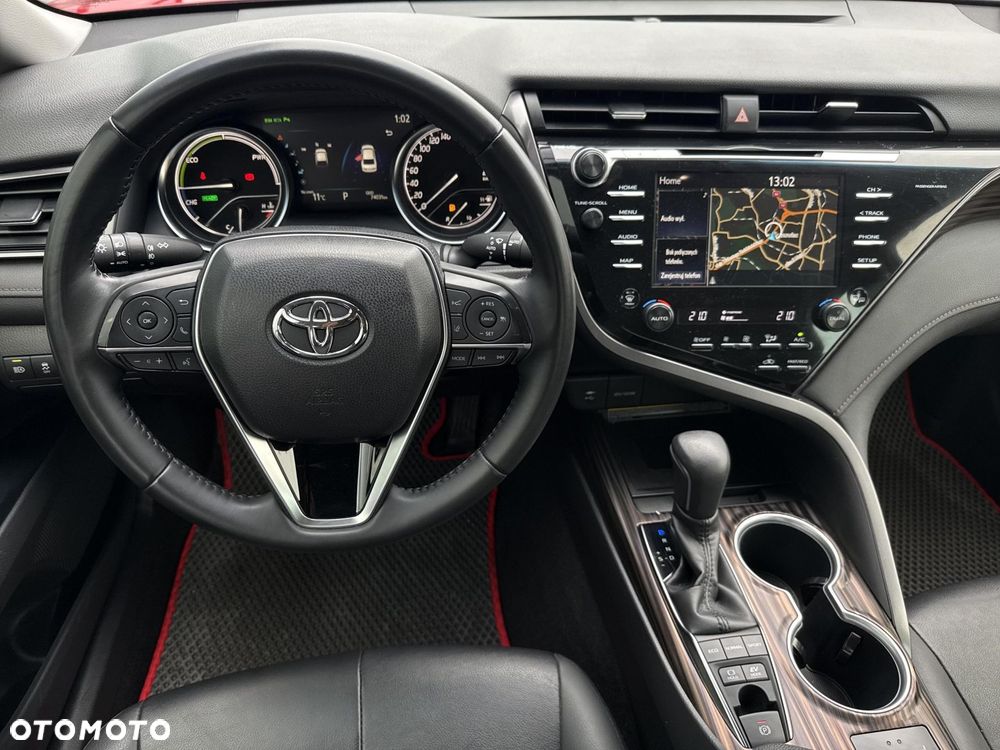 Toyota Camry - 13