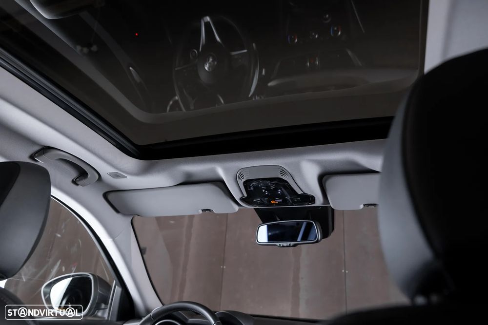 Alfa Romeo Stelvio 2.2 D Veloce Q4 AT8 - 26