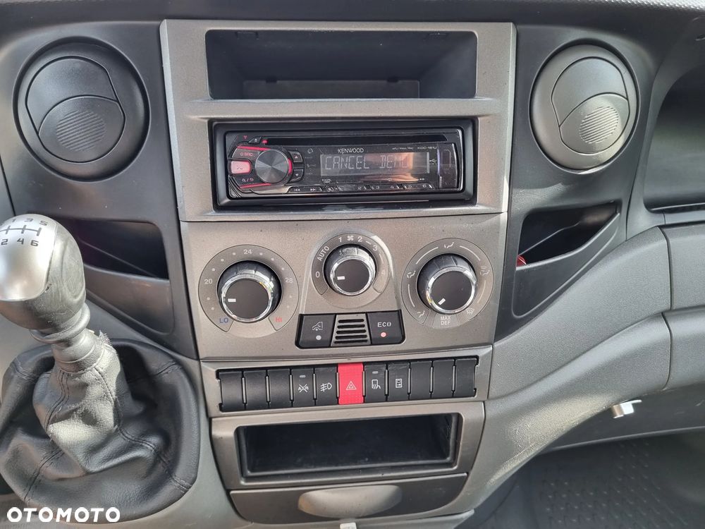 Iveco Daily 35C15 3.0 HPi 150KM 8-Palet Kontener dł 4.57 - 12