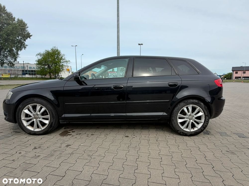 Audi A3 Sportback 2.0 TDI DPF Ambiente - 9