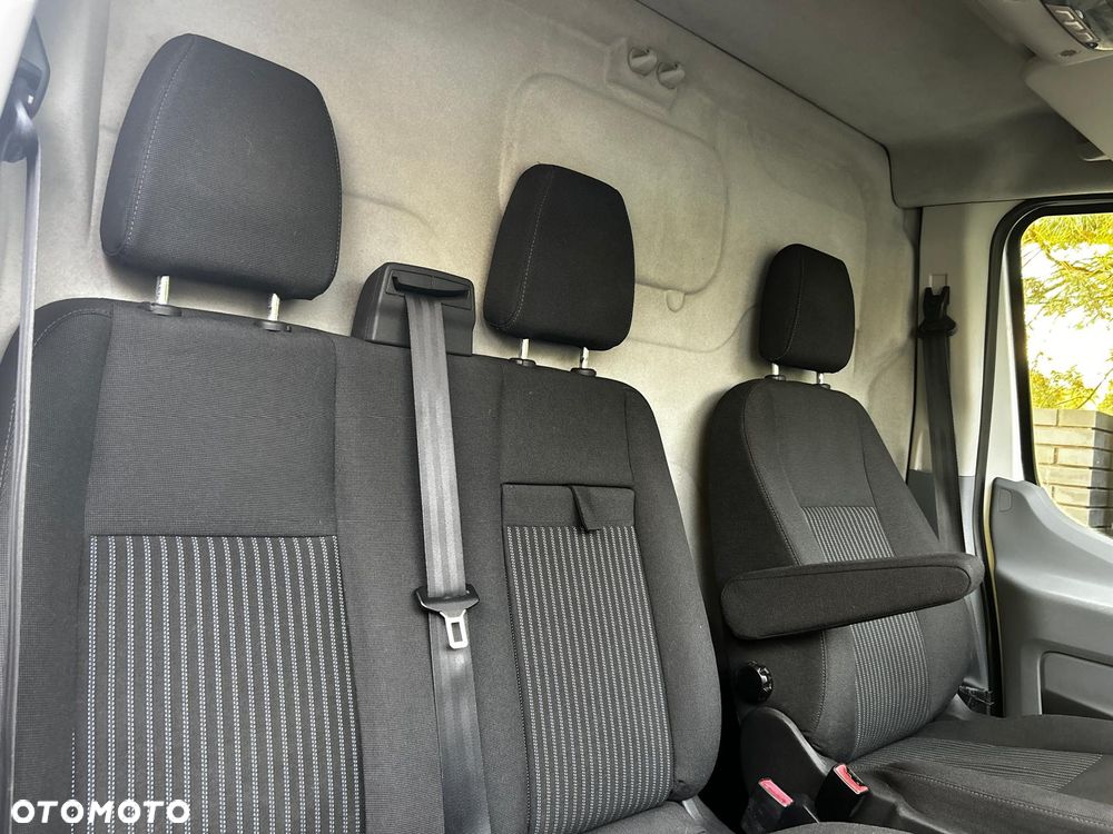Ford Transit - 10