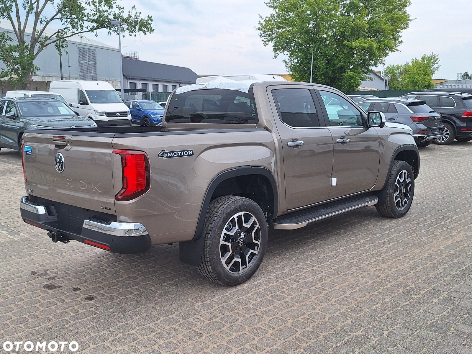 Volkswagen Amarok - 11