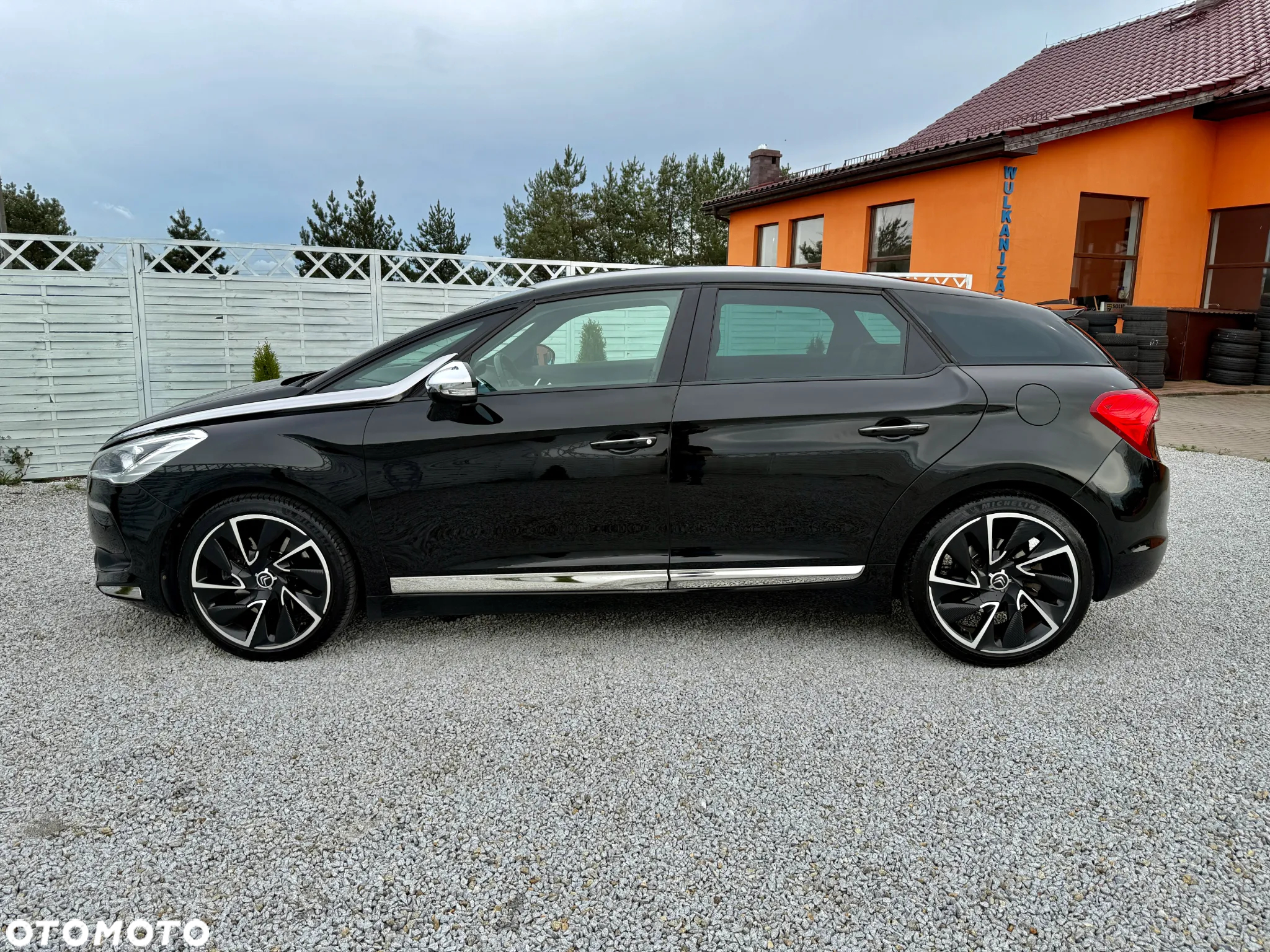 Citroën DS5 THP 200 SoChic - 24