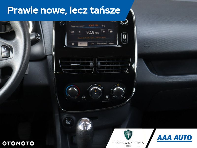 Renault Clio - 12