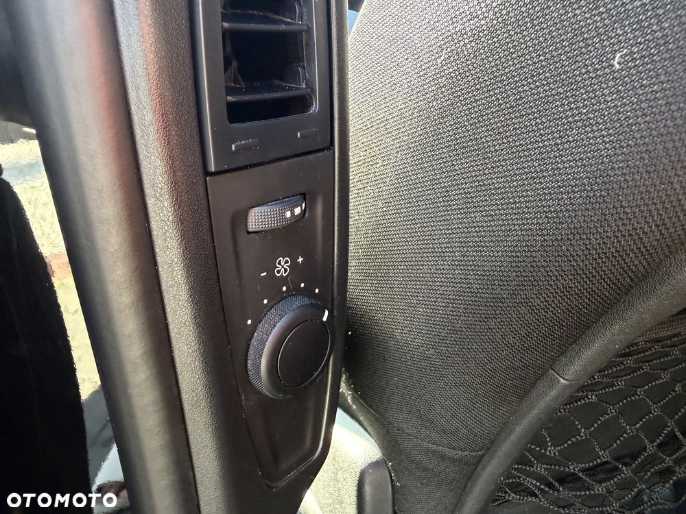 Citroën C4 Grand Picasso BlueHDi 150 EAT6 Exclusive - 21