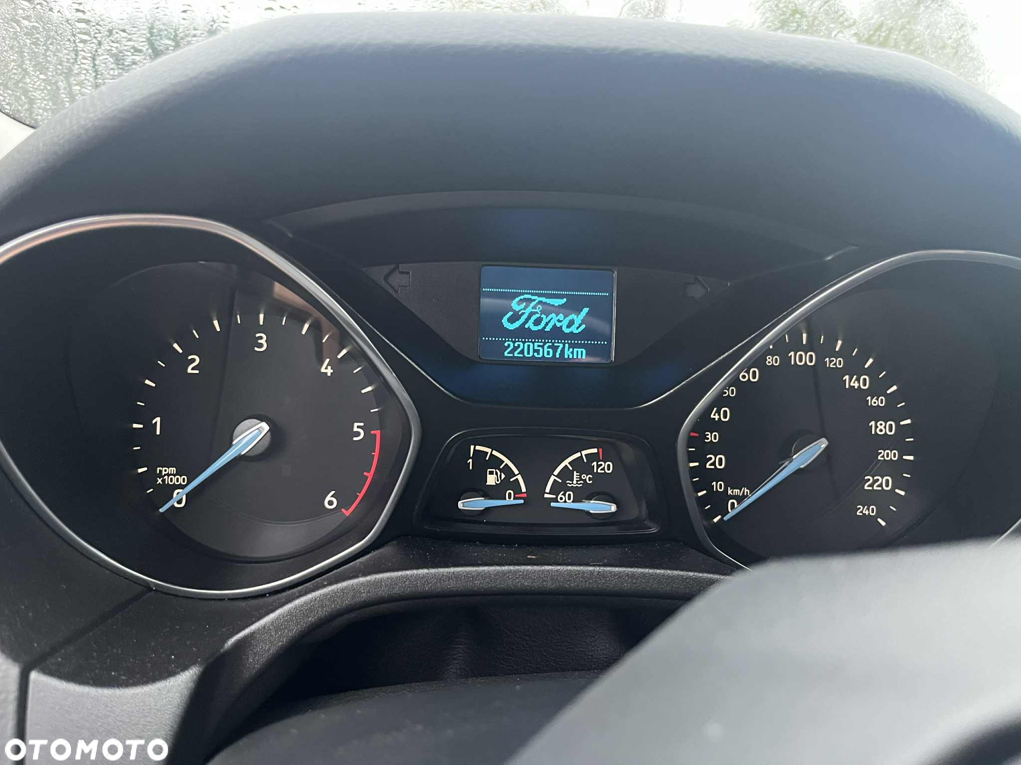 Ford Focus - 10