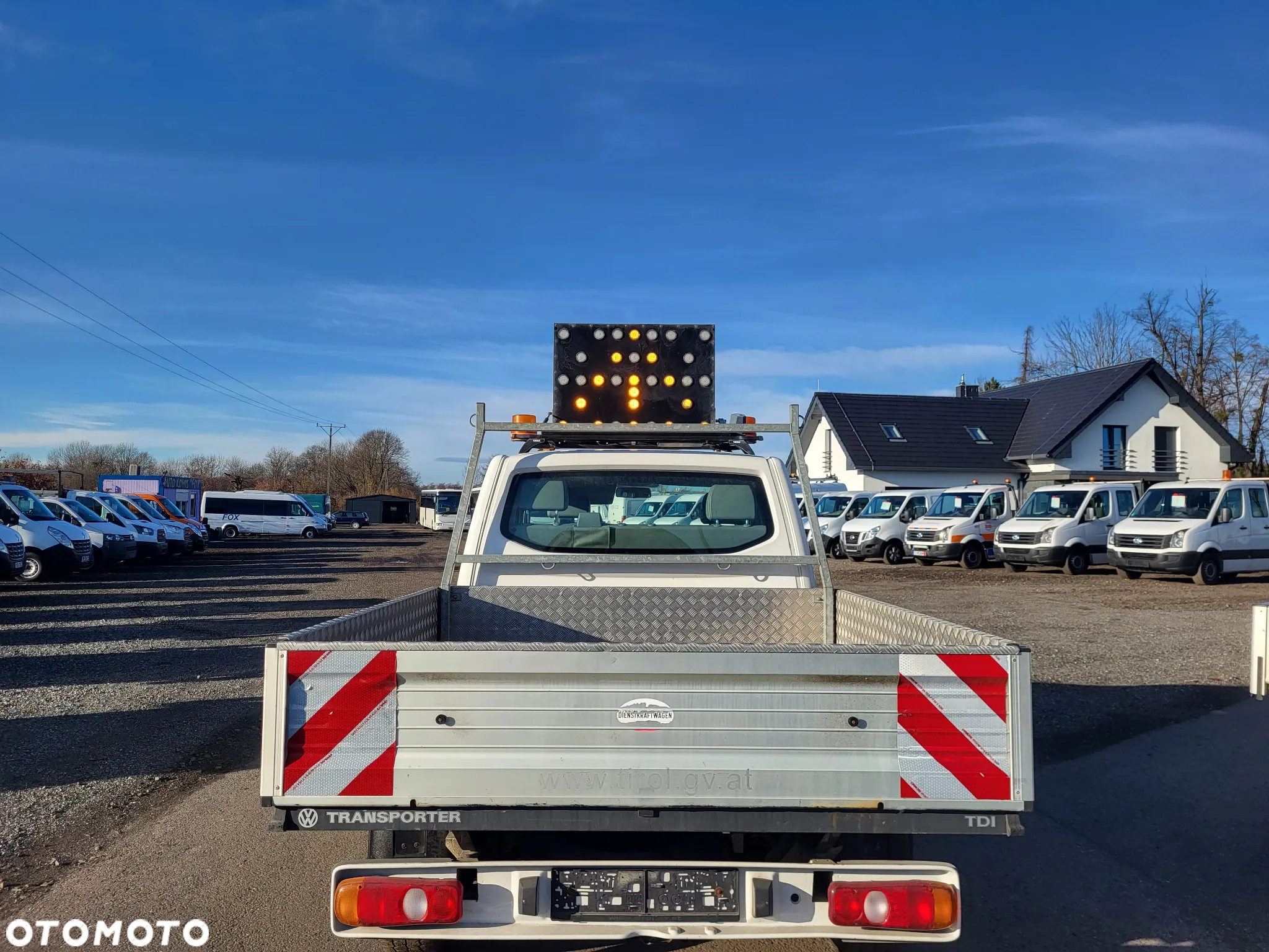 Volkswagen Transporter t5 lift doka super stan klima tablica świetlna - 4