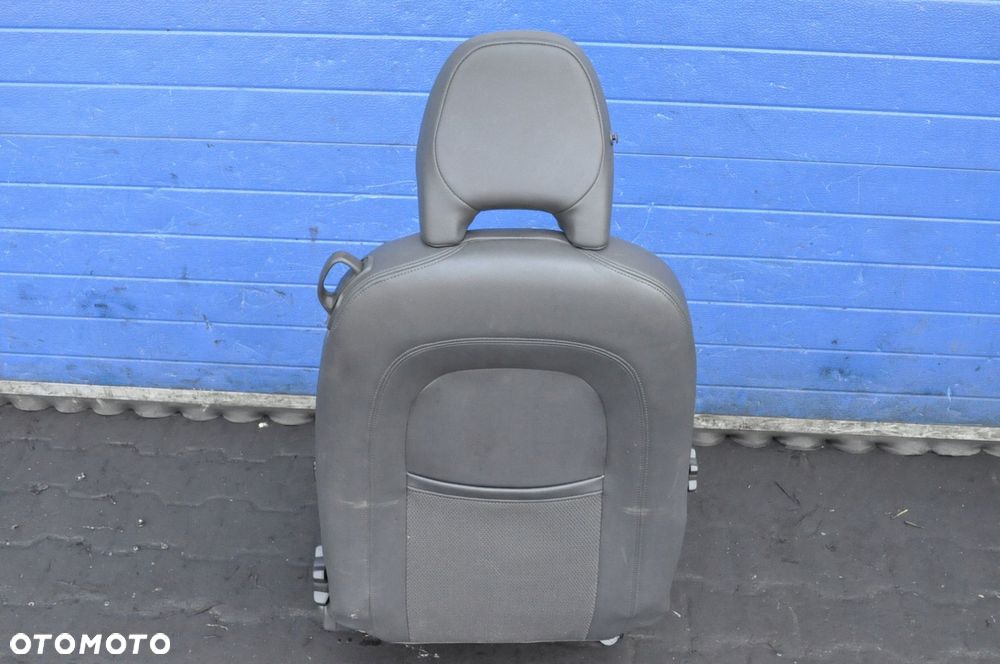 VOLVO C30 FOTEL KIEROWCY SKÓRA - 8