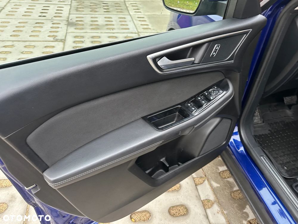 Ford S-Max 2.0 TDCi Titanium PowerShift - 25