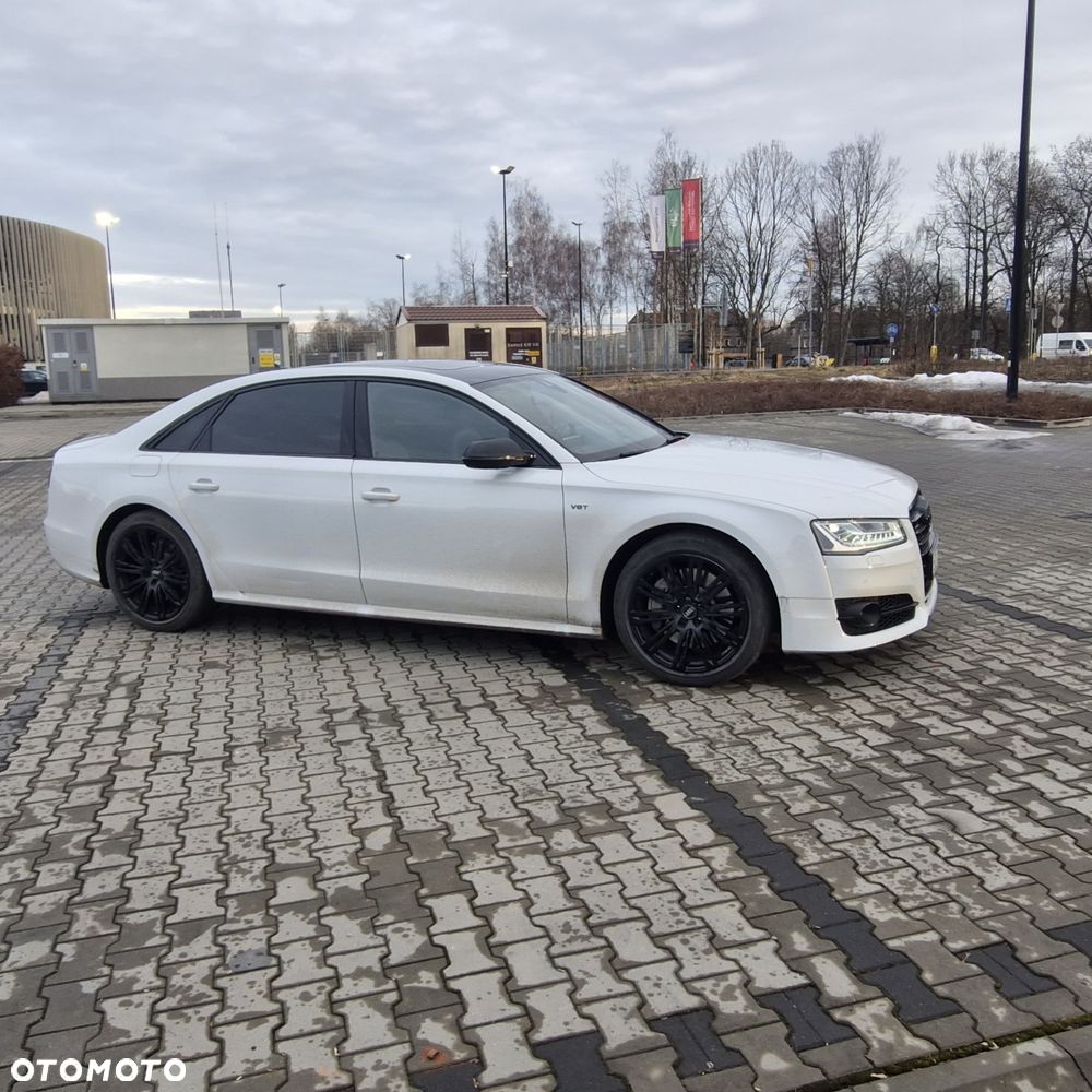 Audi A8 - 2