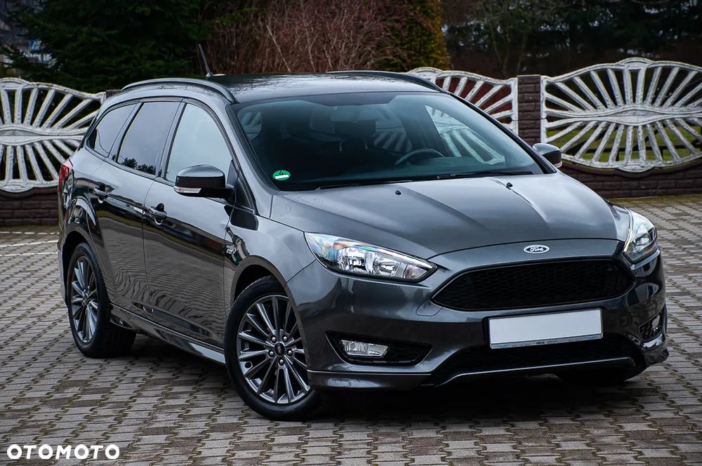 Ford Focus 1.5 EcoBoost Titanium ASS - 35