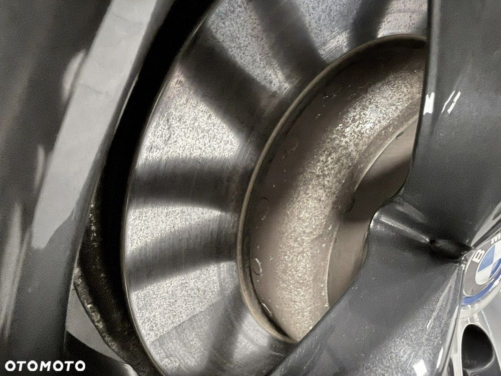 BMW Seria 5 520e M Sport sport - 12