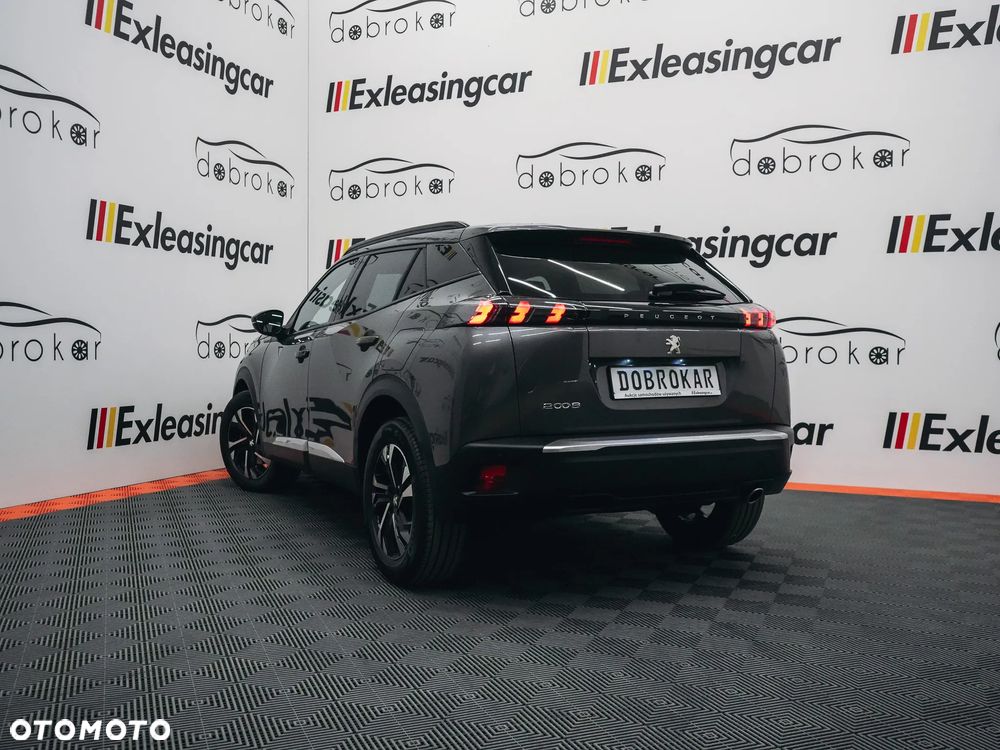 Peugeot 2008 1.5 BlueHDi Allure S&S EAT8 - 4