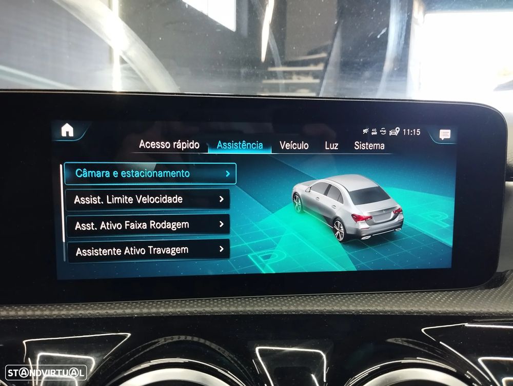 Mercedes-Benz A 180 Limousine d AMG Line Aut. - 29