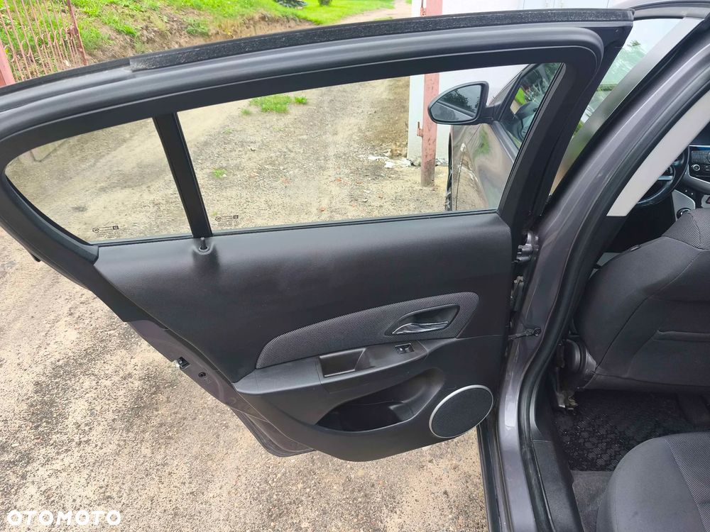 Chevrolet Cruze 2.0 D LT - 12