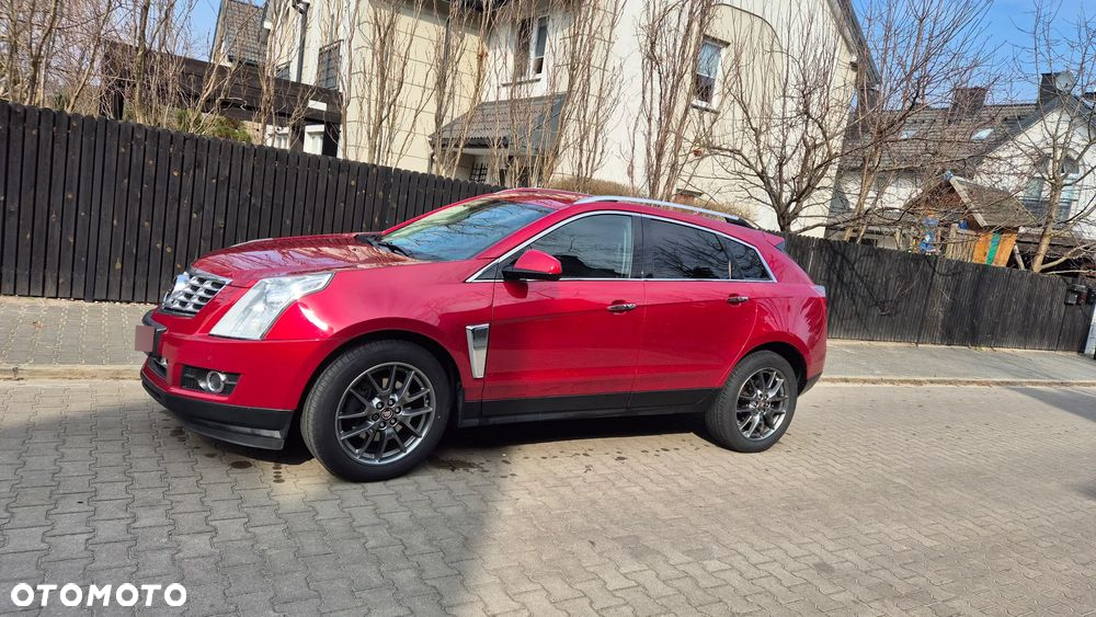 Cadillac SRX - 9