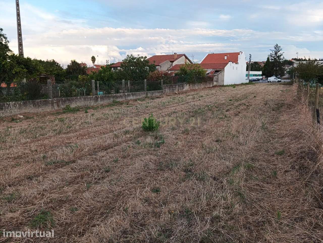terreno urbanizável com 1.789 m², em Fermentelos, concelho de Águeda. - Grande imagem: 3/12
