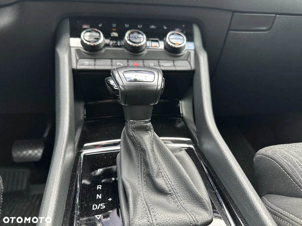 Skoda Karoq 1.6 TDI SCR 4x2 Style DSG - 16