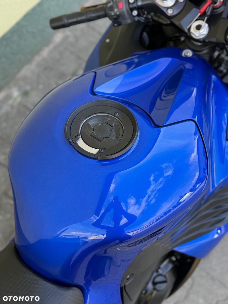 Kawasaki ZZR - 18