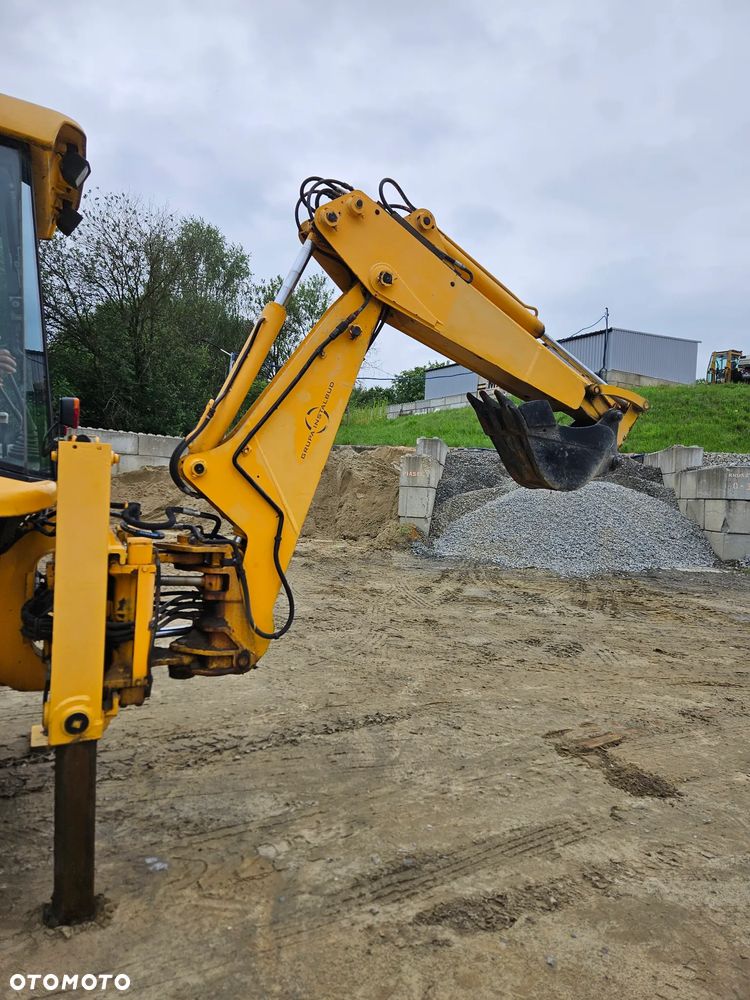 JCB 2CX III - 10