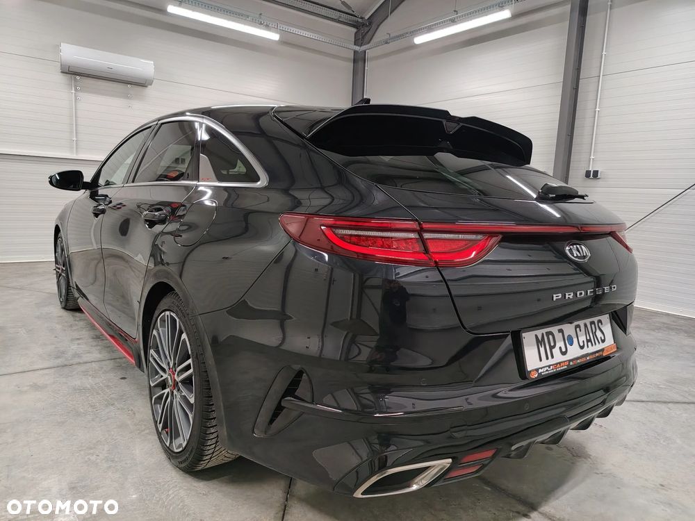 Kia ProCeed 1.6 T-GDI GT DCT - 10