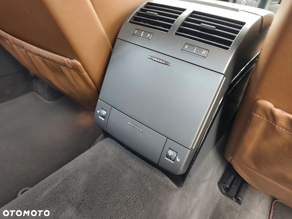 Volkswagen Phaeton 3.0 V6 TDI DPF 4Mot L (5os) - 14