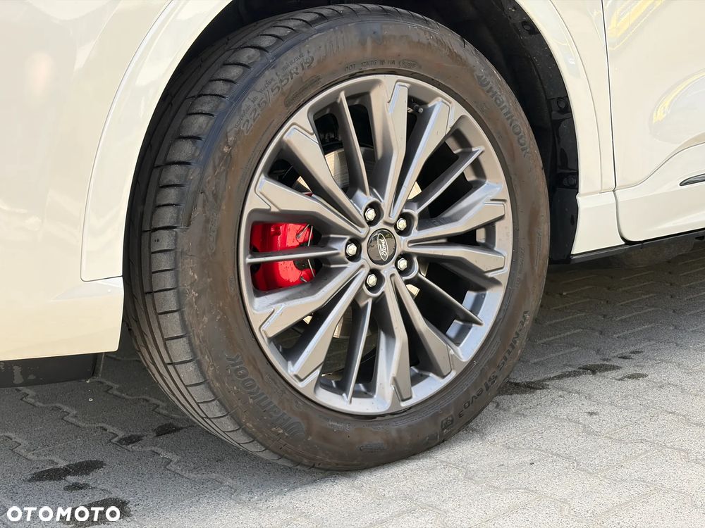 Ford Kuga - 5