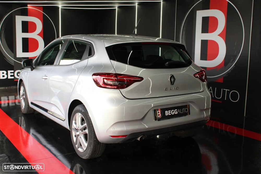 Renault Clio - 16