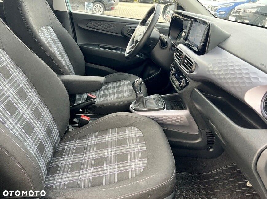 Hyundai i10 1.2 Smart AMT - 27
