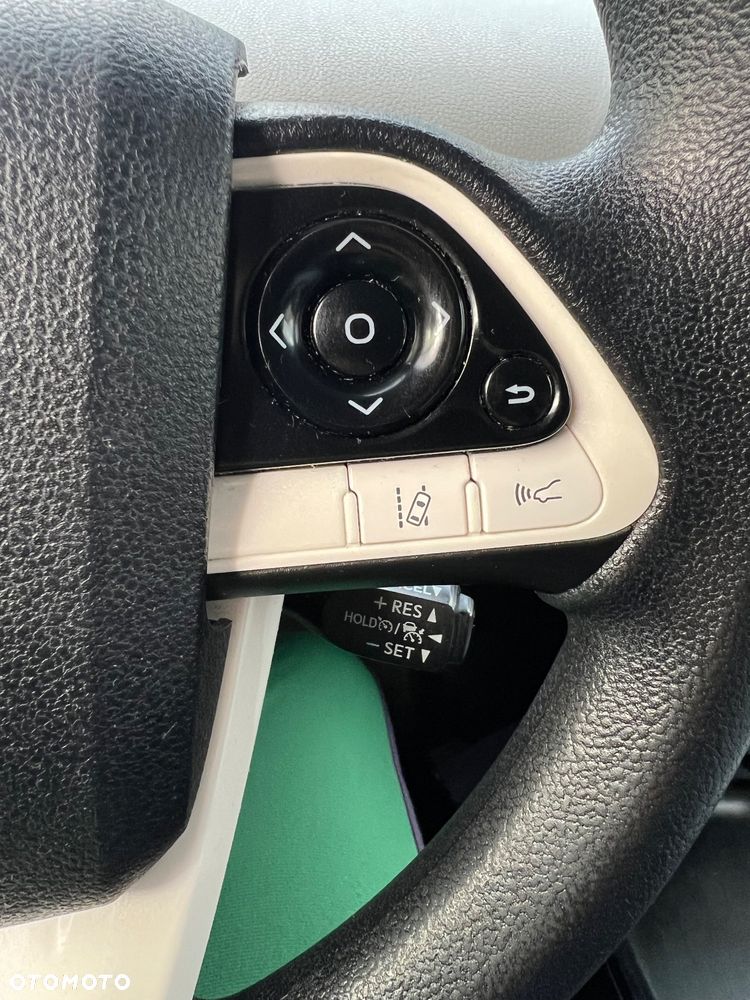 Toyota Prius 1.8 Hybrid Premium - 20