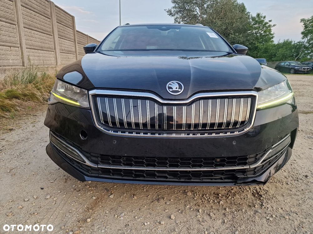 Skoda Superb ver-combi-1-4-tsi-iv-dsg-style - 27