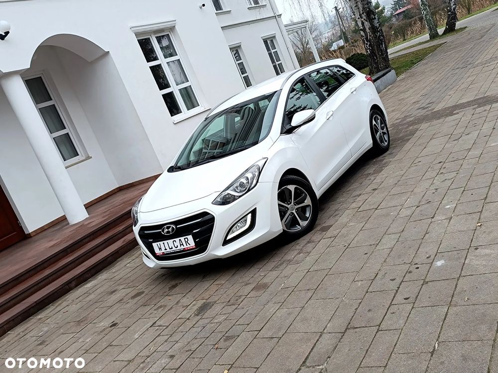 Hyundai i30 blue Kombi 1.6 GDi Style - 40