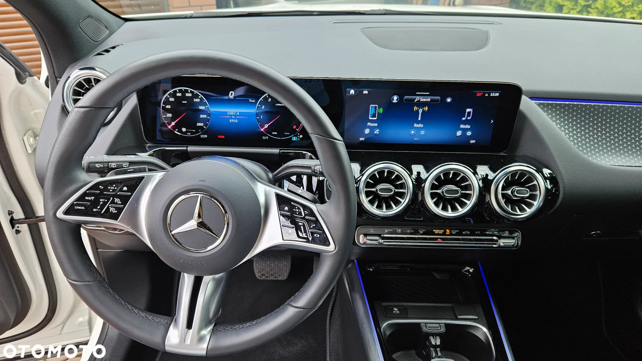 Mercedes-Benz GLA 250 4-Matic AMG Line - 34