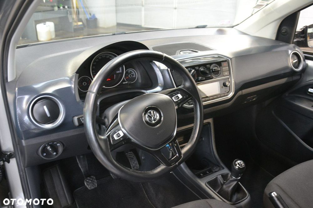 Volkswagen up! - 13