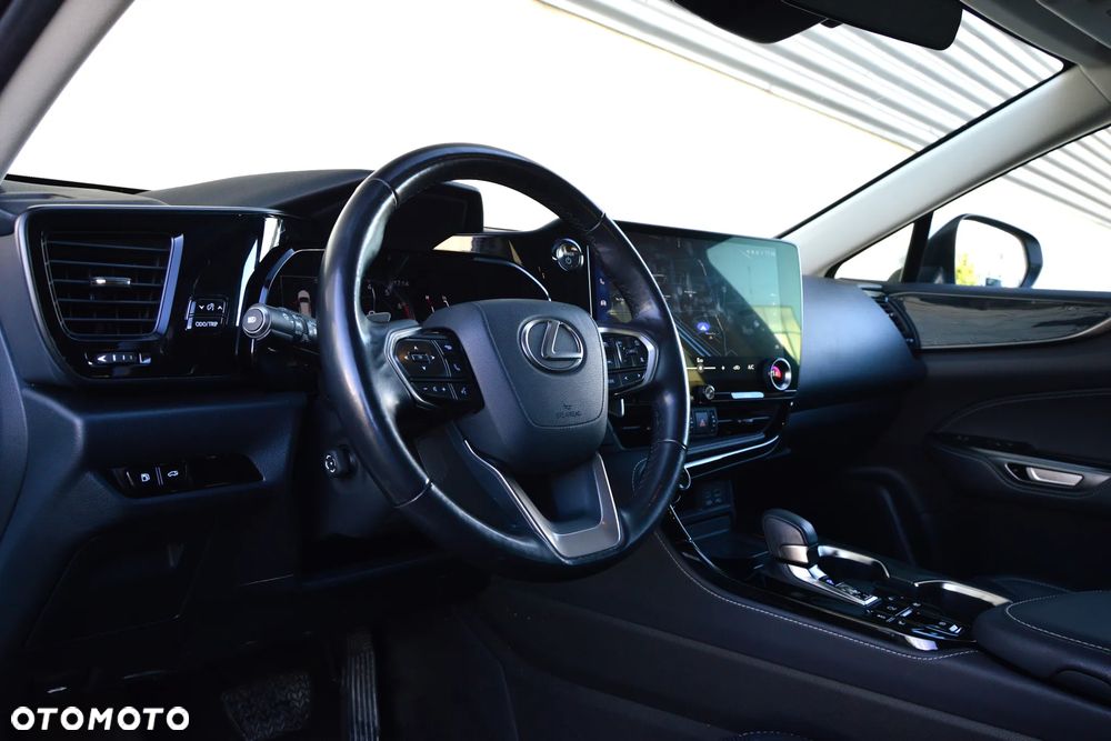 Lexus NX 350h Omotenashi AWD - 13