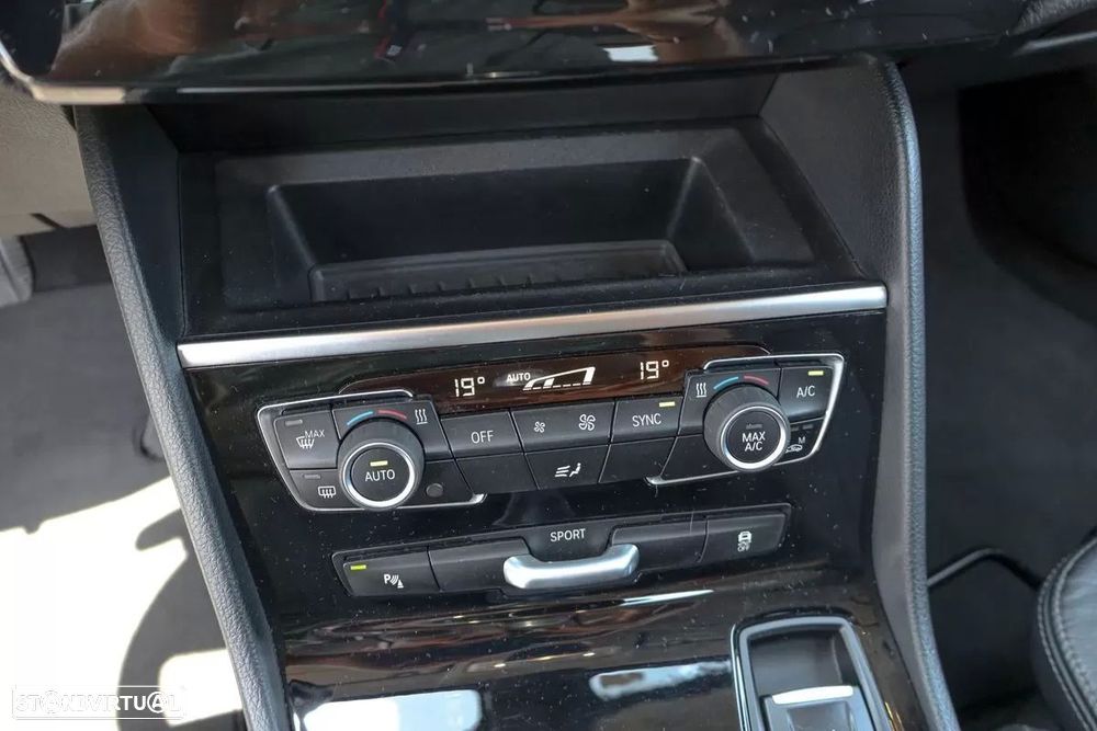 BMW 218 Active Tourer d Advantage - 21