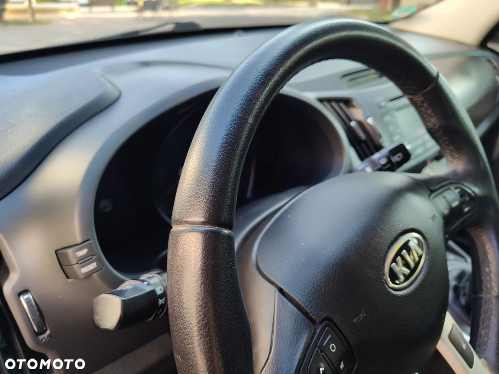 Kia Sportage 2.0 L 2WD - 32