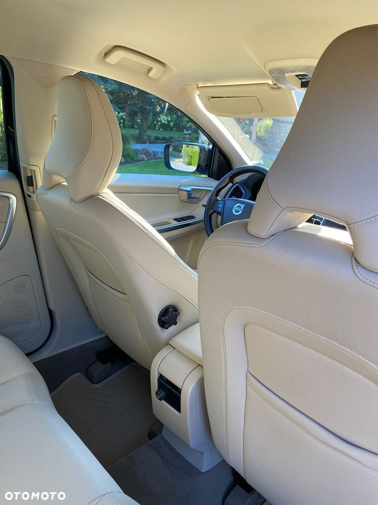 Volvo XC 60 D4 Drive-E Base - 22