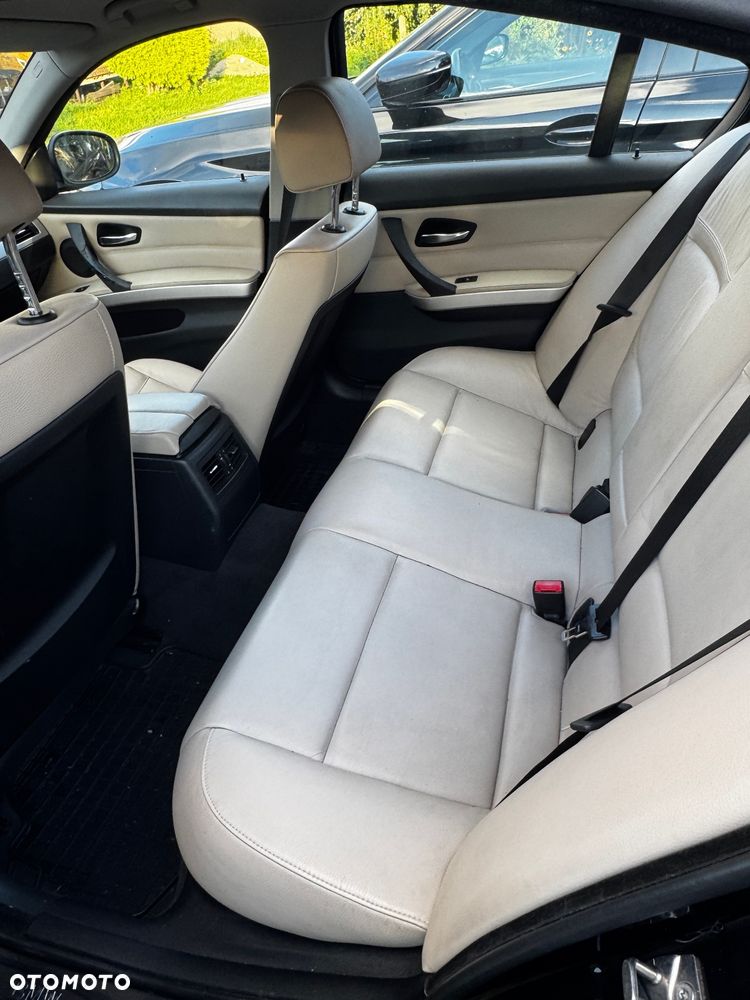 BMW Seria 3 320d - 6