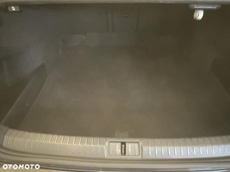 Volkswagen Passat 1.5 TSI EVO Business DSG - 23