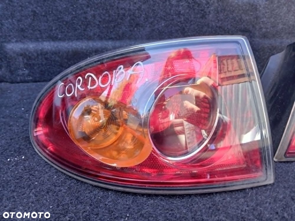 Seat Cordoba Lampa tylna w błotnik lewa, prawa - 2