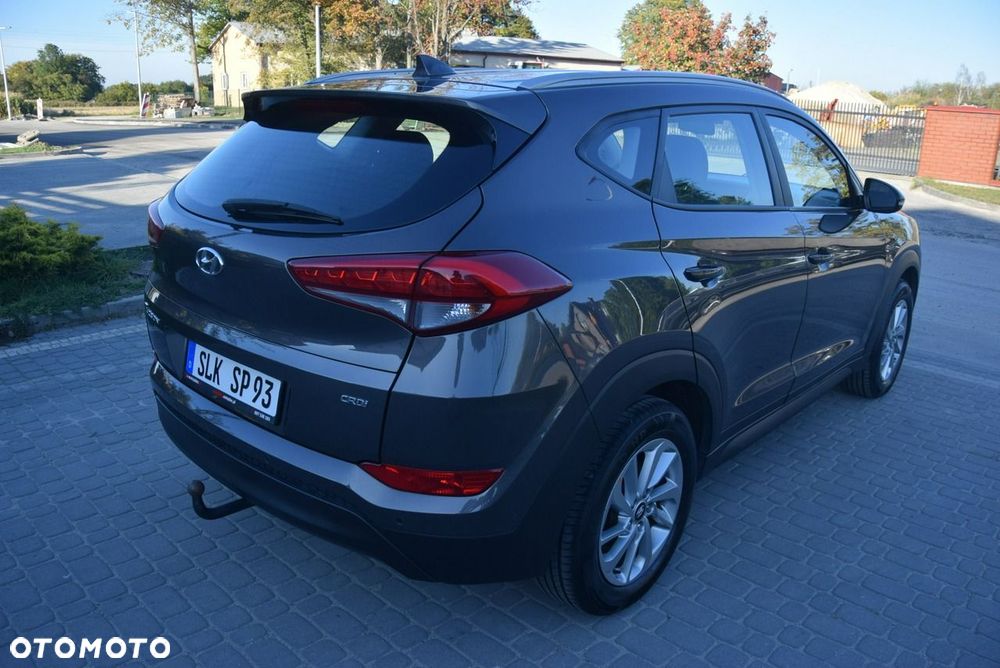 Hyundai Tucson 1.7 CRDI BlueDrive Style 2WD - 14