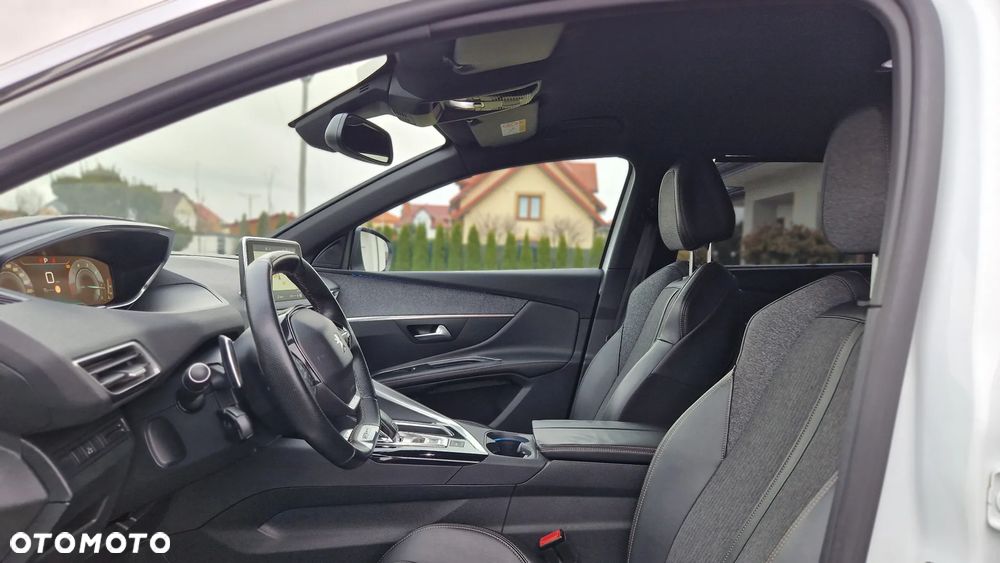 Peugeot 5008 BlueHDi 130 EAT8 GT - 10