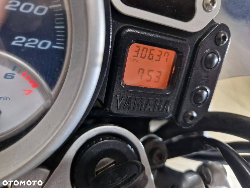 Yamaha BT - 21