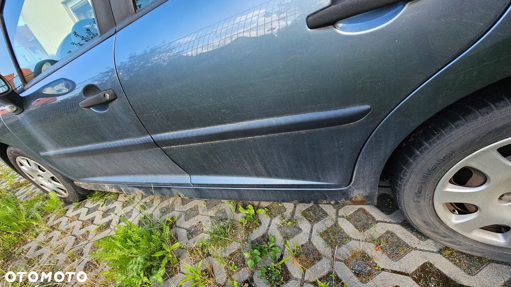 Peugeot 207 1.4 HDi Presence - 7
