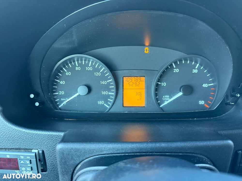 Mercedes-Benz Sprinter - 8