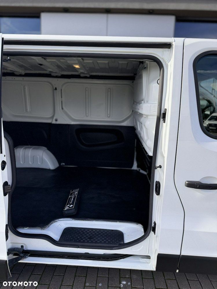 Renault Trafic - 12