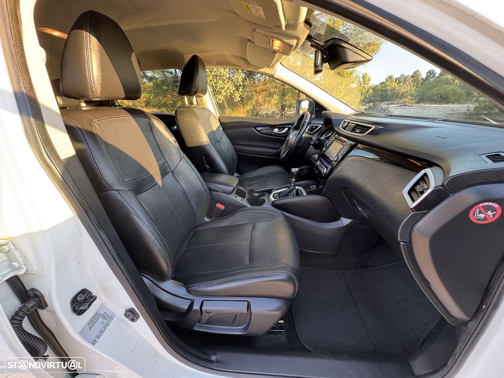 Nissan Qashqai - 25