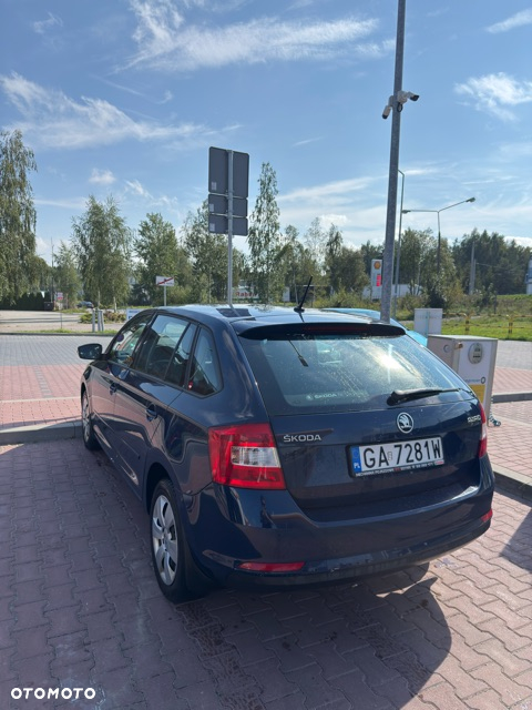 Skoda RAPID - 7