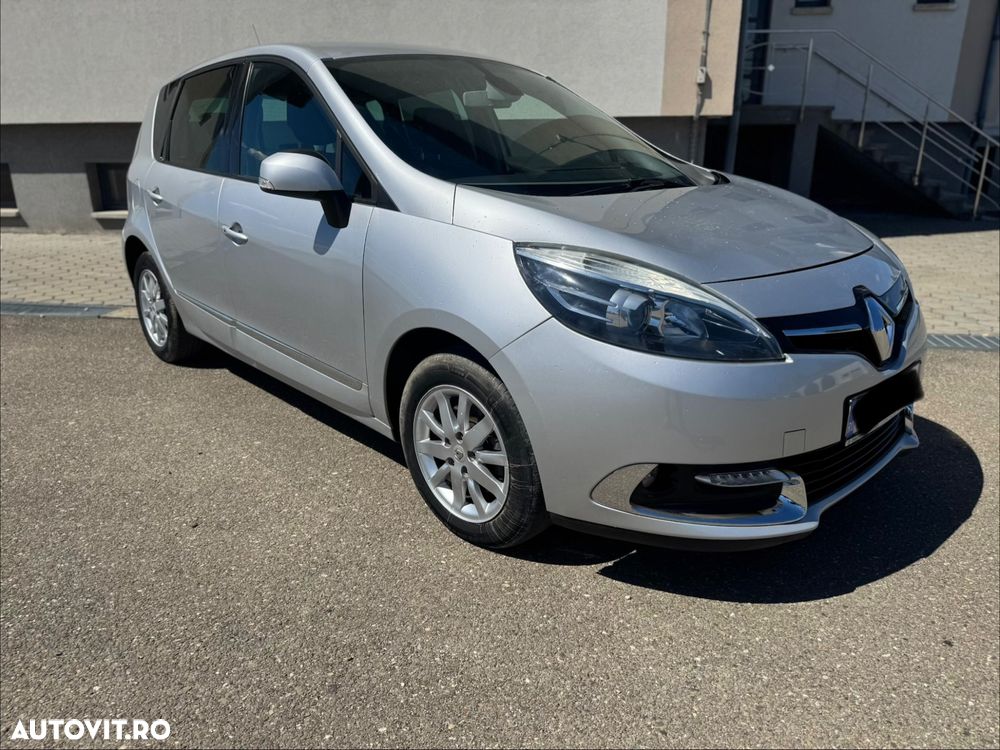Renault Scenic - 1